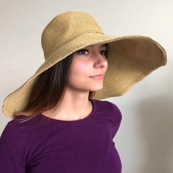 tan floppy sun hat